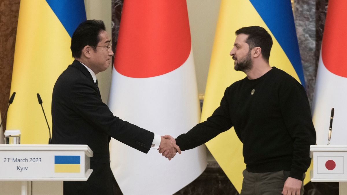 Japonsko slíbilo Ukrajině pomoc za 500 milionů dolarů, ale jen nesmrtící zbraně